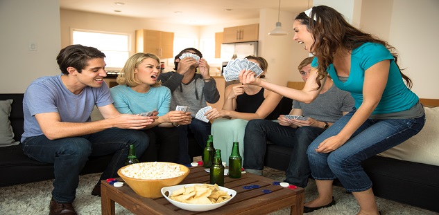 Οργανώστε βραδιά πόκερ στο σπίτι